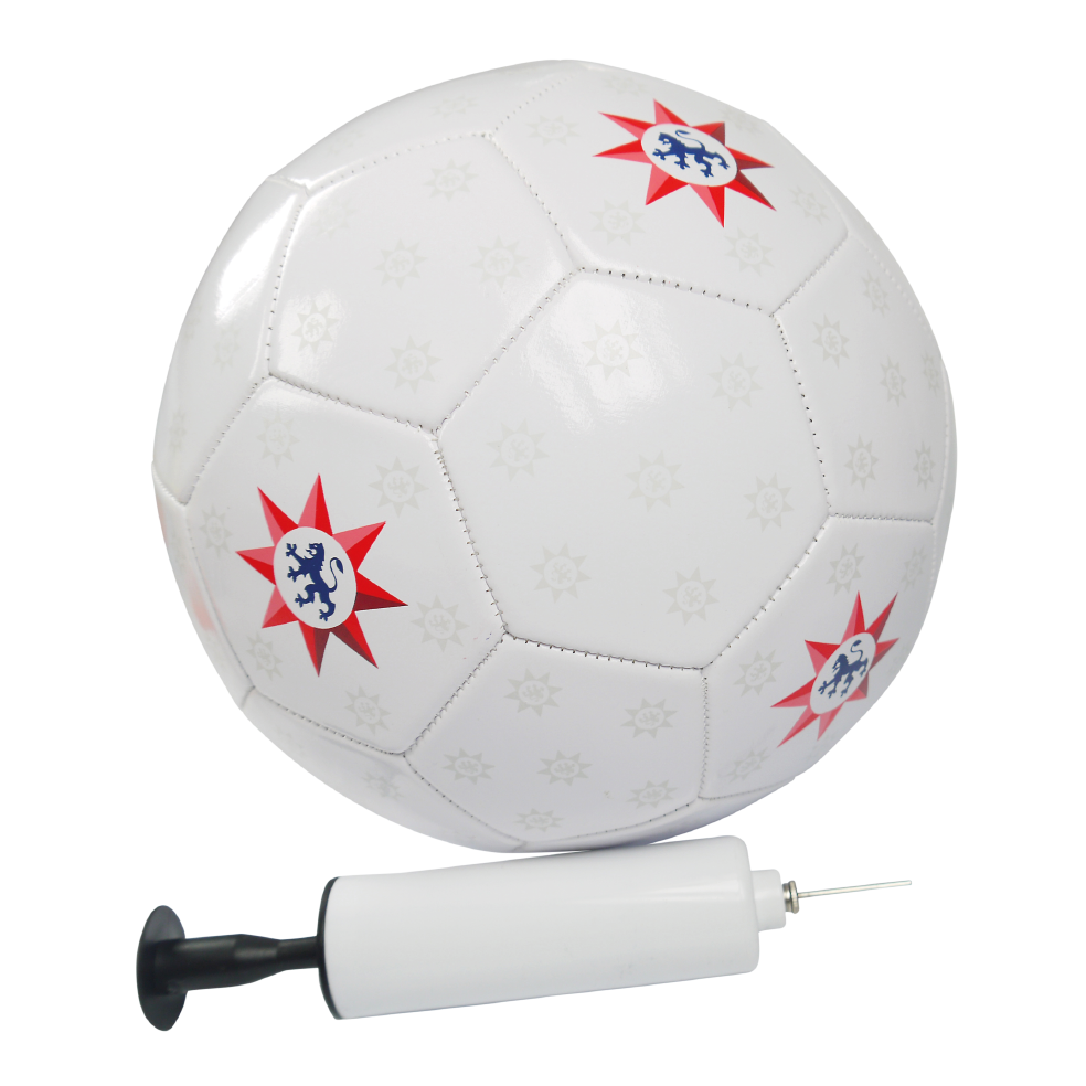 Fußball mit Pumpe und dem Logo von Gerolstein