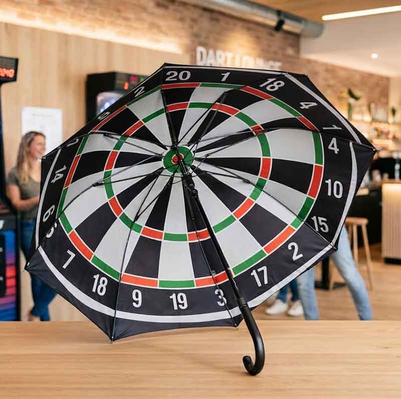 Werbeartikel für Darts WM - Regenschirm in Dartscheibenoptik